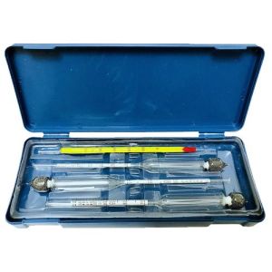 Набор ареометров и термометра спиртового. В пластиковом футляре